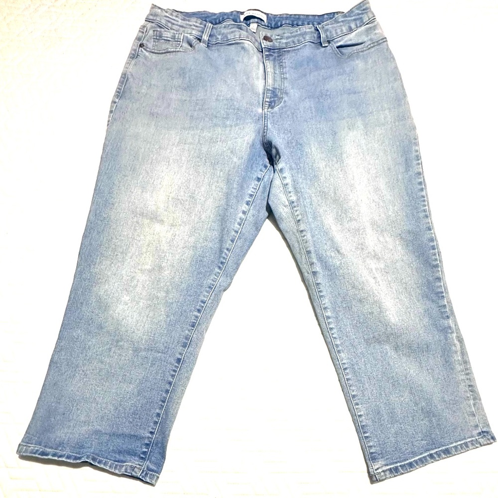 Lane Bryant Mid Rise Boyfriend Capri Jeans